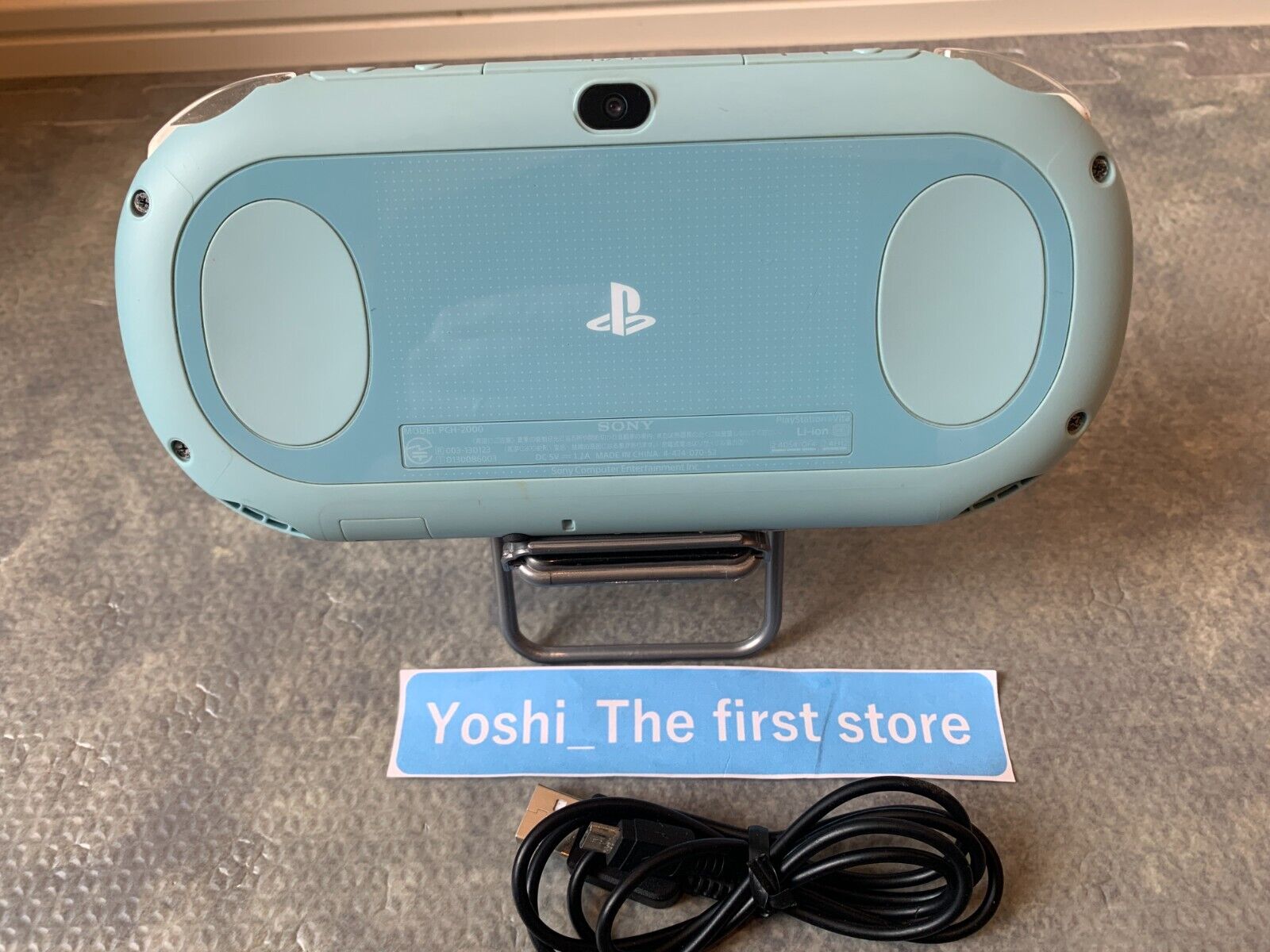 SONY PlayStation PS Vita Light Blue White PCH-2000 ZA14 SONY PlayStation PS Vita Light Blue White PCH-2000 ZA14