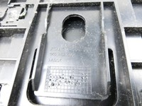 VW Touran 1T 03-06 TDI 1,9 77KW Unter Ablagefach Unterbaufach Fach Sitz Rechts Vorne VW Touran 1T 03-06 16.04.2009... Vorschau 5