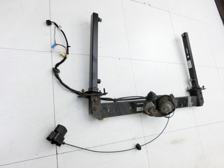Mercedes S212 E350d 13-16 Kombi Schwenkbar Kugelkopf für  Anhängerkupplung AHK Orig. Oris D=11,76kN S=88kg Mercedes... Vorschau 8
