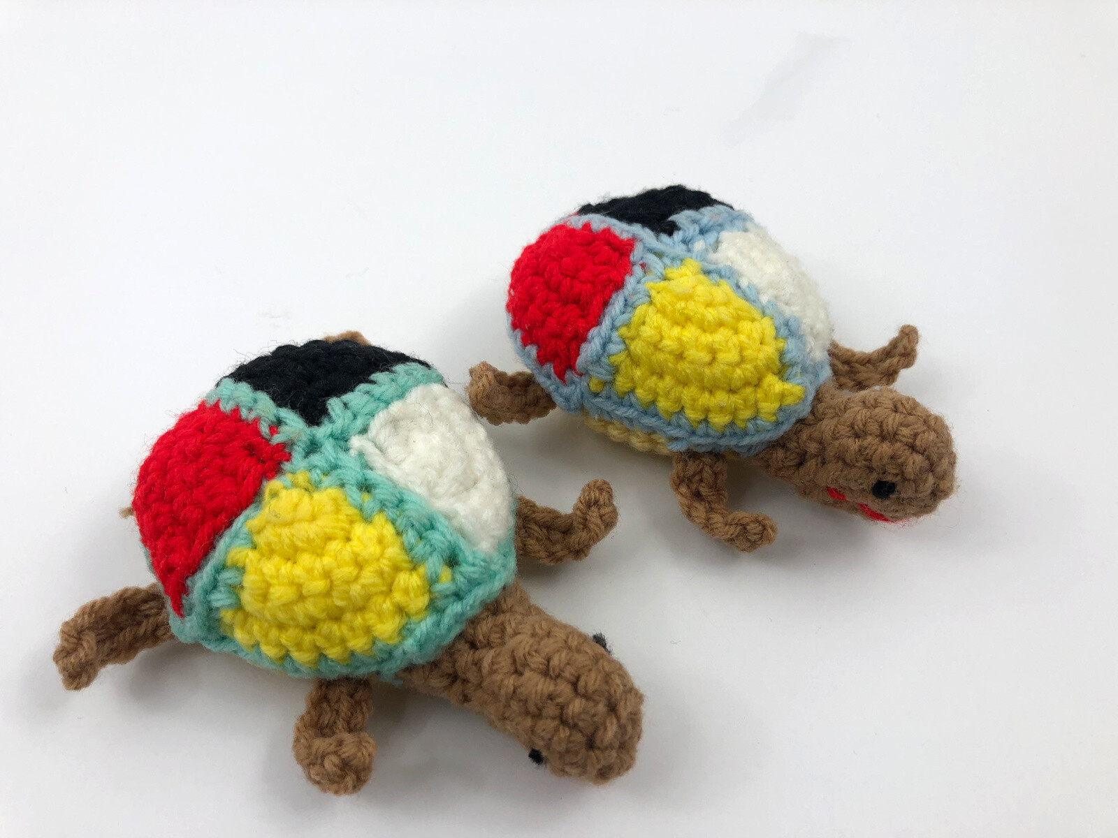 2 Handmade vintage Turtle Crochet Pin Cushions Sewing Yarn Clean