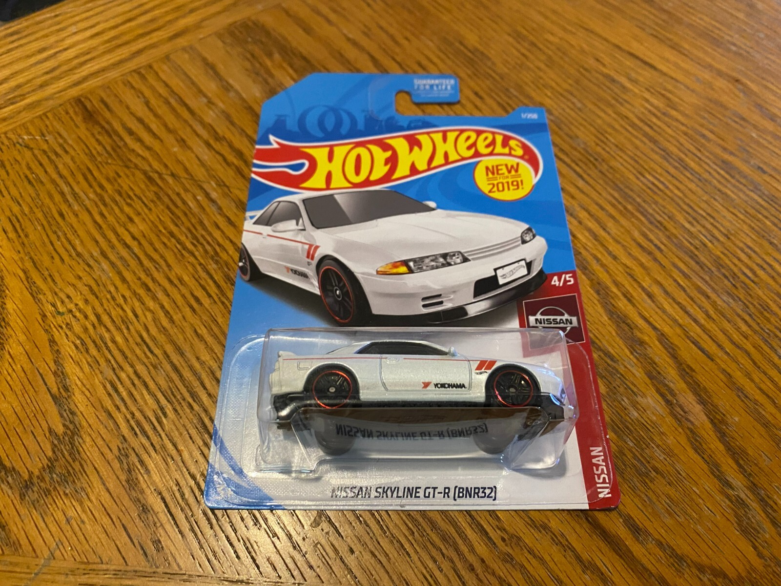 2019 Hot Wheels Nissan Skyline GT-R (BNR32) White | eBay