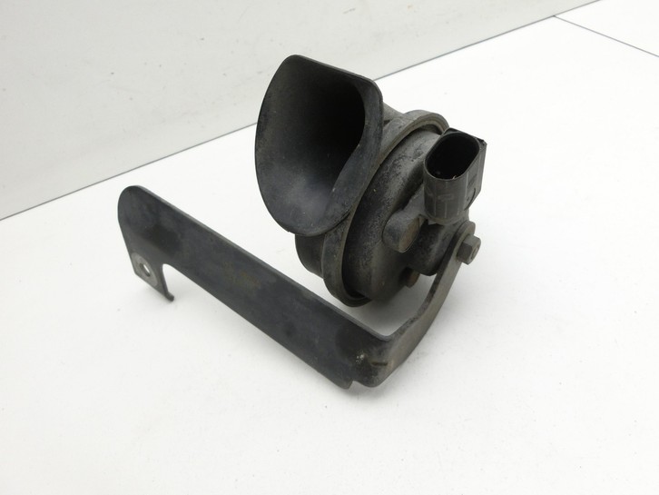 VW Touareg 7L 06-10 Hupe Signalhorn Links VW Touareg 7L 06-10 18.05.2007 3DD951221A 6N0951221A 7L6951185 gebraucht Vorschau 3