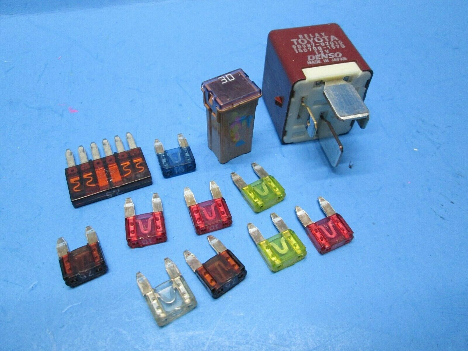 Toyota Lexus DENSO MULTIPURPOSE RELAY + fuses 9098702016 OEMのeBay公認海外通販｜セカイモン