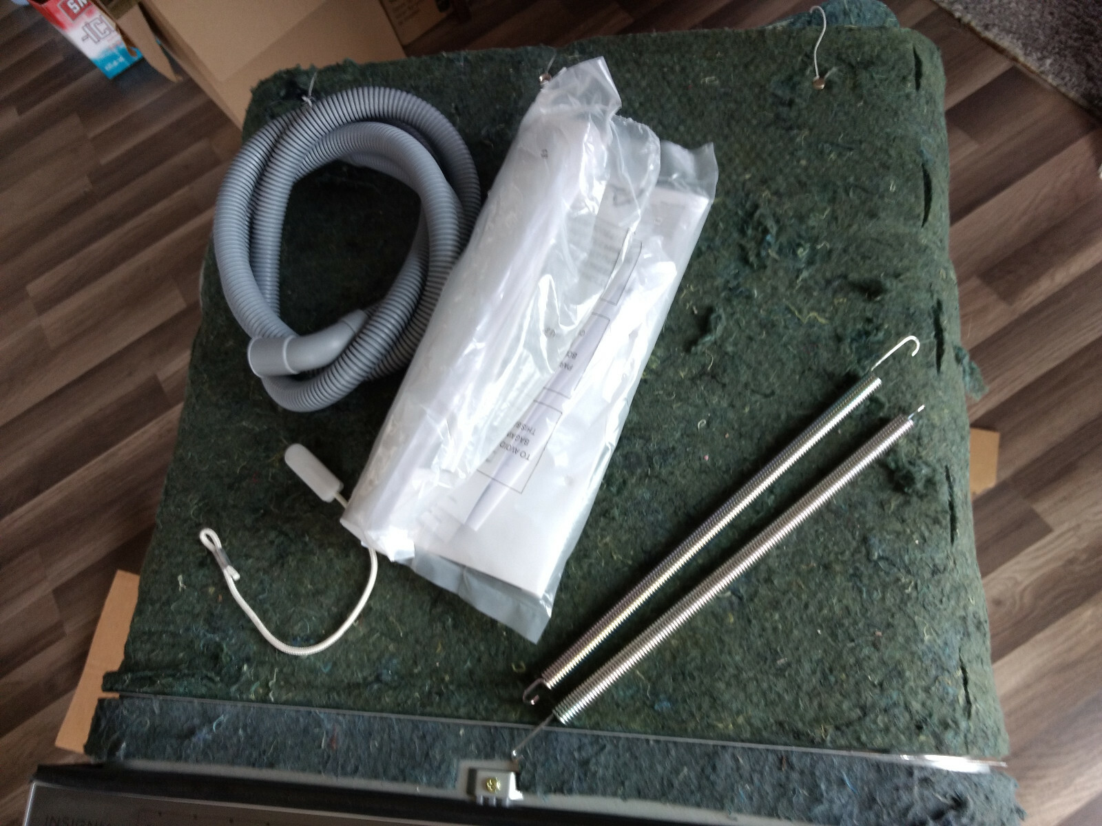 Insignia NS-DWH2SS8 24