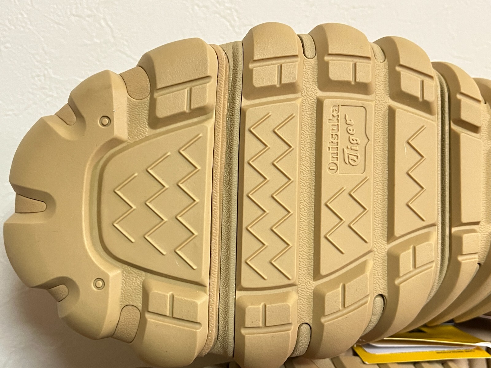 Pre-owned Onitsuka Tiger Dentigre Puff ( Desert ) 1183c147.200 [unisex] Casual Authentic In Yellow