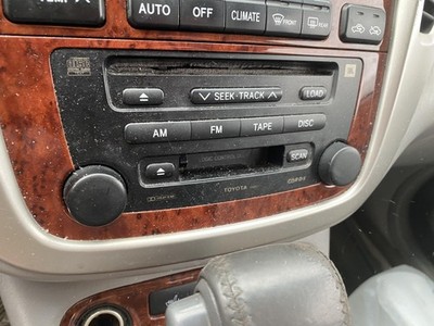 04 05 06 07 TOYOTA HIGHLANDER Radio Receiver CD Player (if equipt)