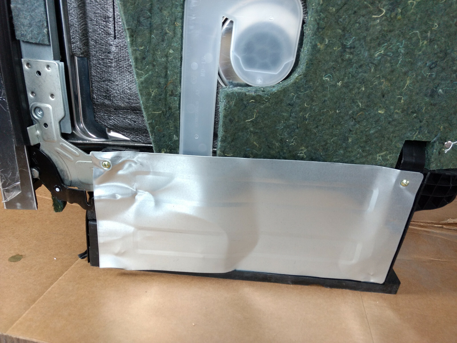 Insignia NS-DWH2SS8 24