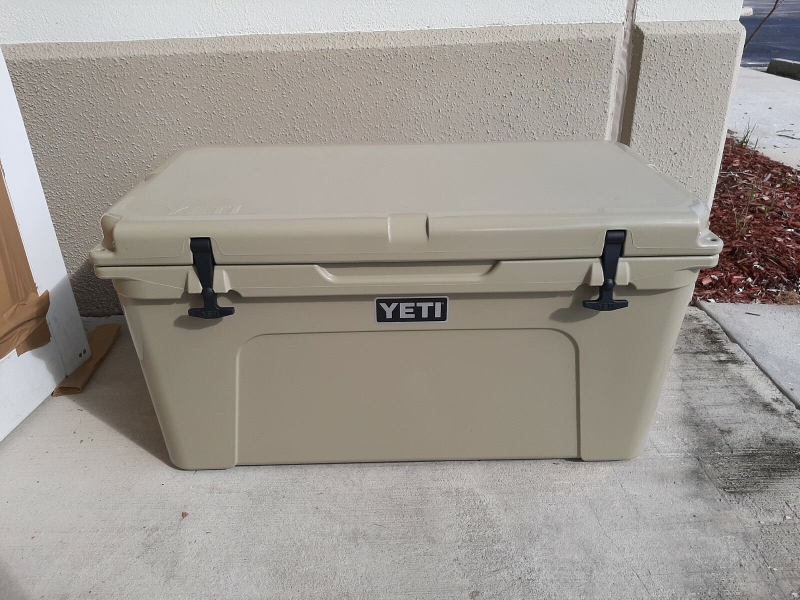 Yeti Tundra 75 Cooler | eBay