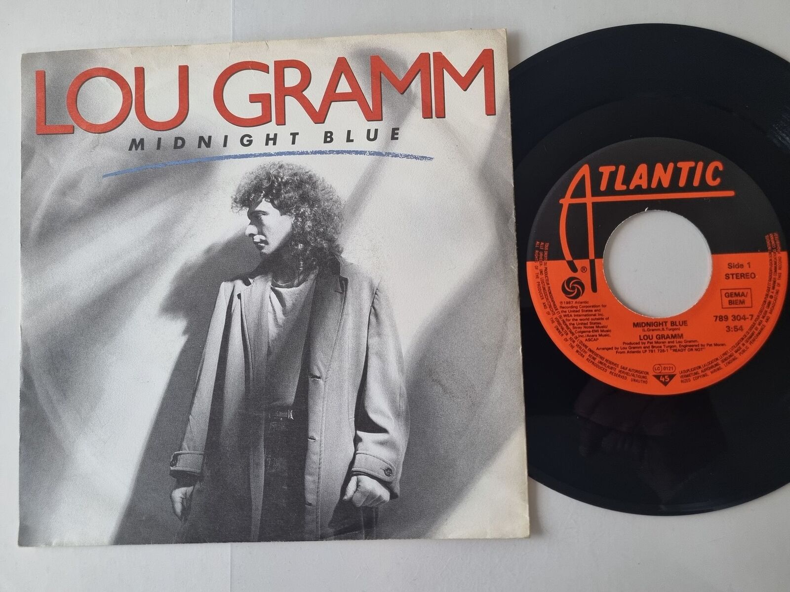 Lou Gramm Signed Foreigner Head Games Album COA Exact Proof Autographed Vinyl Record Lou Gramm Signed Foreigner Head Games Album COA Exact Proof Autographed Vinyl Record