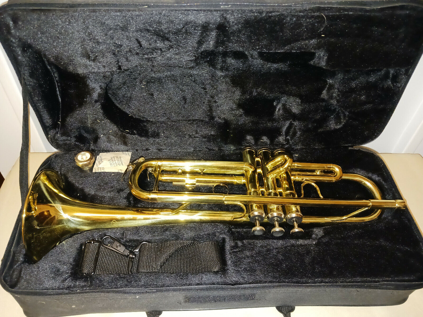 Merano Brass Trumpet with Mouthpiece and Case - Excellent Condition
