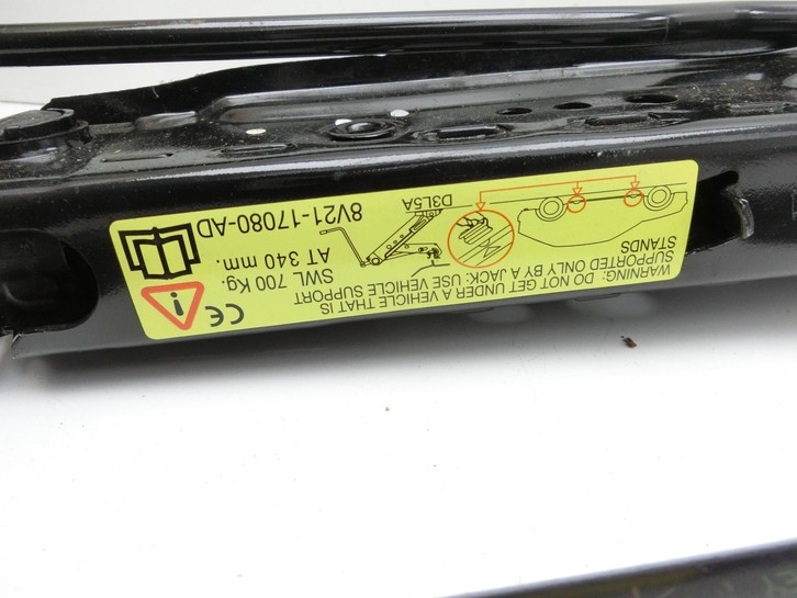 Ford Fiesta JA8 VII ST 08-12 Wagenheber Ford Fiesta JA8 VII ST 08-12 11.05.2011 8V21-17080-AD gebraucht Bild 6