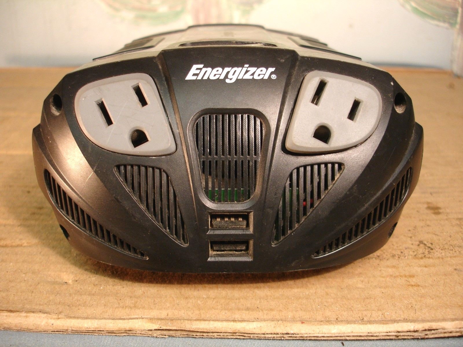 Energizer 500 Watt Power Inverter USED China
