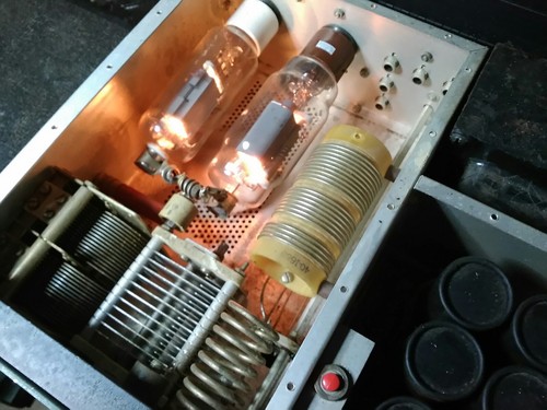 Heathkit SB-200 Amplifier for repair or parts only! Please read!!