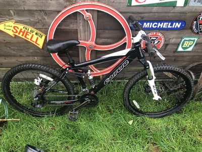 carrera detonate 24