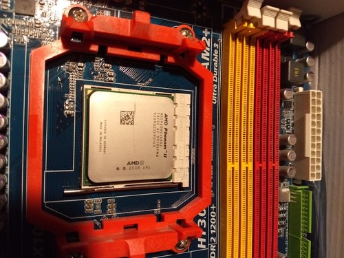 Gigabyte Technology GA-MA790GP-UD4H, Socket AM2+, AMD Motherboard & CPU