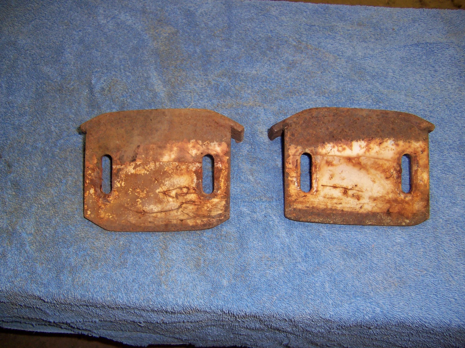 CUB CADET QA36 QA42 SNOW THROWER SLIDE SHOE SKIDS