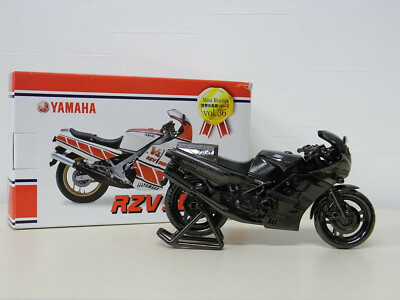 美品 YAMAHA RZV500R ミニレプリカ 世界の名車シリーズvol.36 Mini Replica Vol.36 YAMAHA RZV500R World Famous Cars Series
