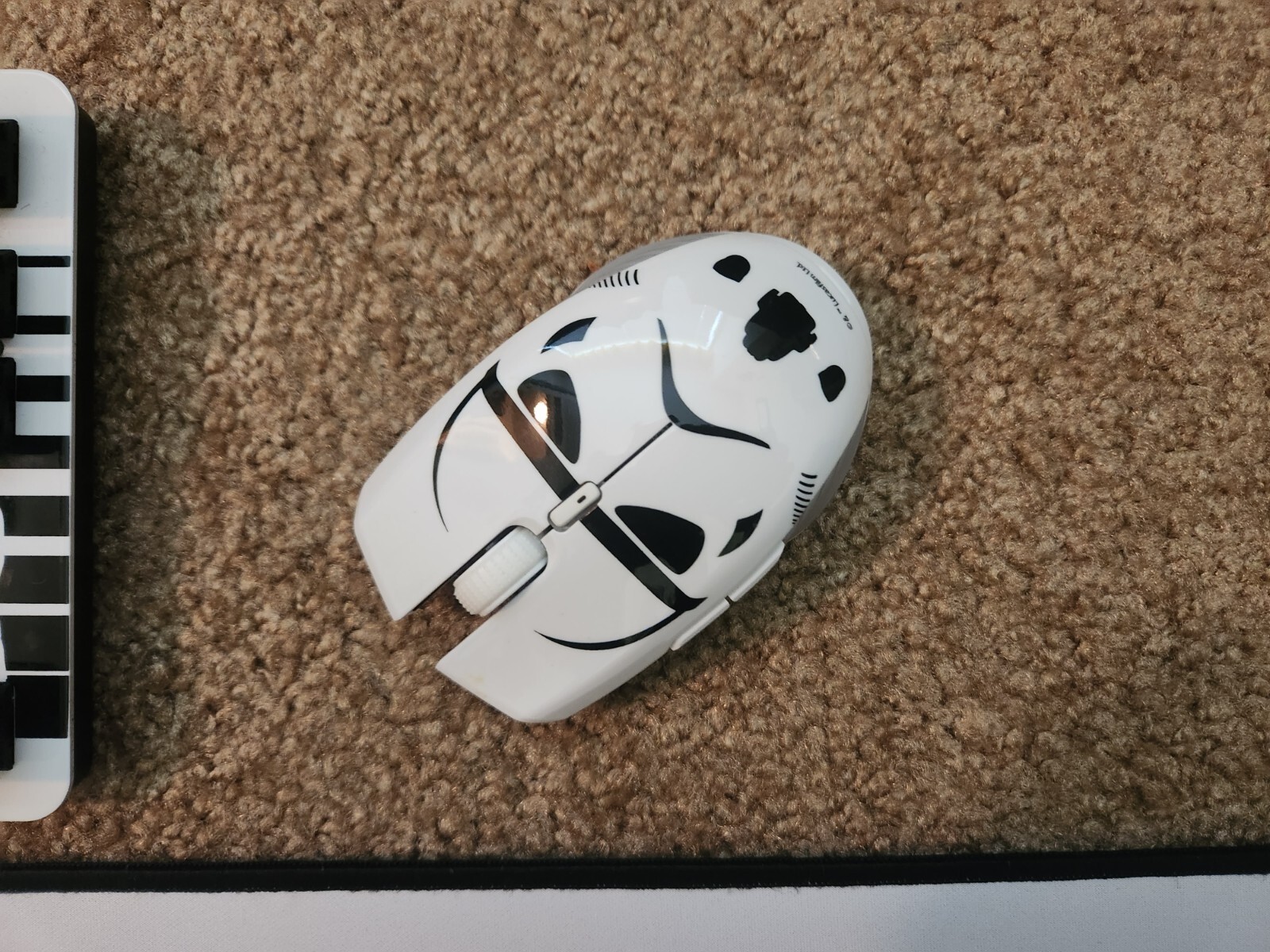 【新品】Razer Atheris Stormtrooper Edition Amazon.co.jp: Razer Atheris - Stormtrooper Edition