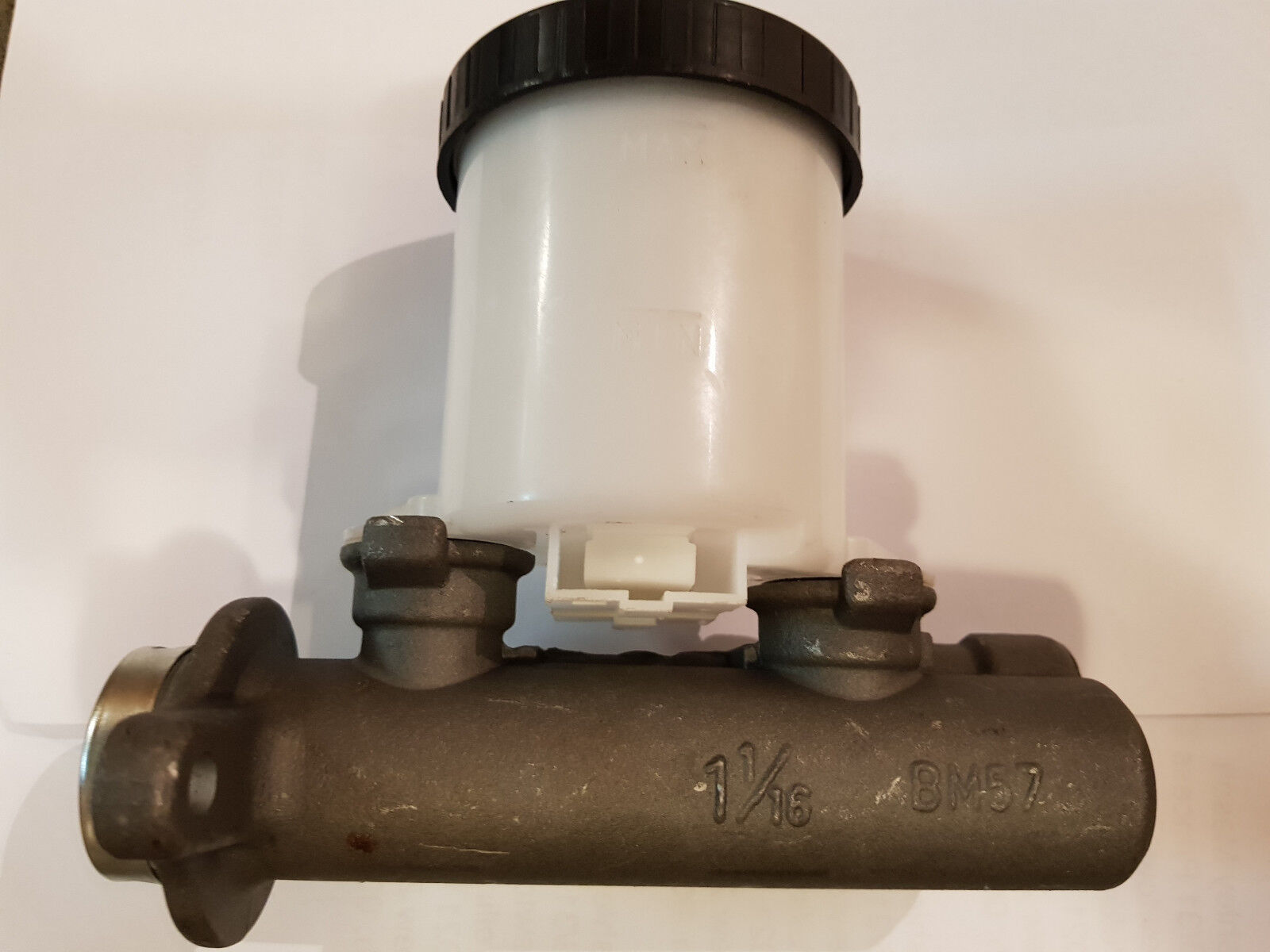 Brake Master Cylinder BM57 to fit Nissan 300ZX Z32 240 SX Brake Master Cylinder BM57 to fit Nissan 300ZX Z32 240 SX