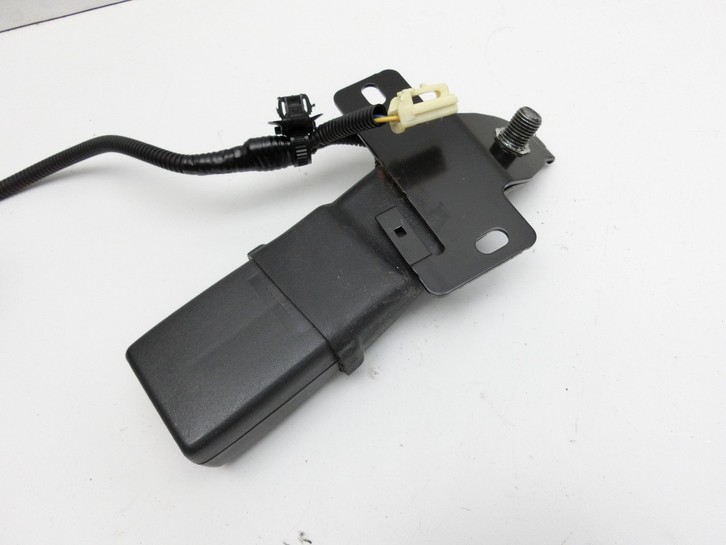 Toyota Urban Cruiser P1 09-14 Gurtschloss Links Hinten Toyota Urban Cruiser P1 09-14 21.07.2009 7338052120B0 gebraucht Vorschau 3