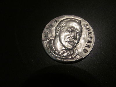 ALAN B SHEPARD FIRST AMERICAN SPACE FLIGHT FREEDOM 7 1961   COIN ITALY