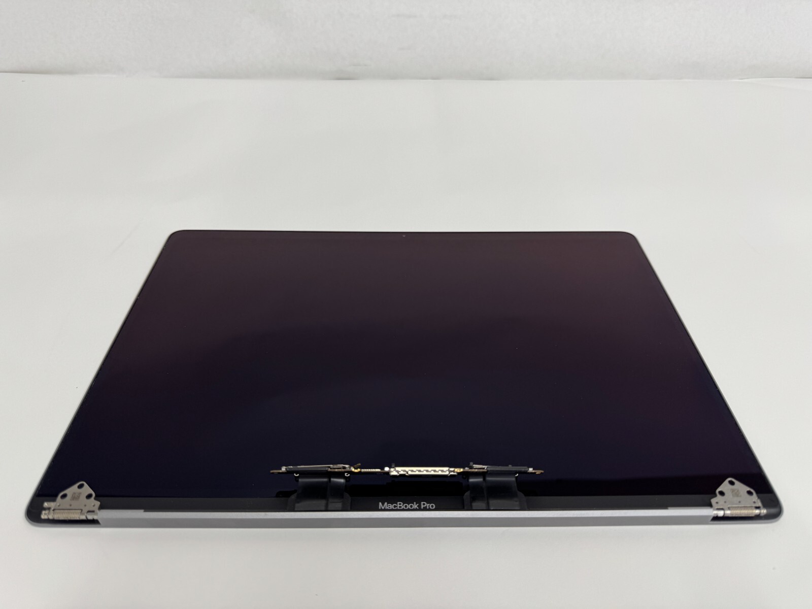 画面　Macbook pro 16inch 2019 MacBook Pro (16-inch, 2019) - Technical Specifications
