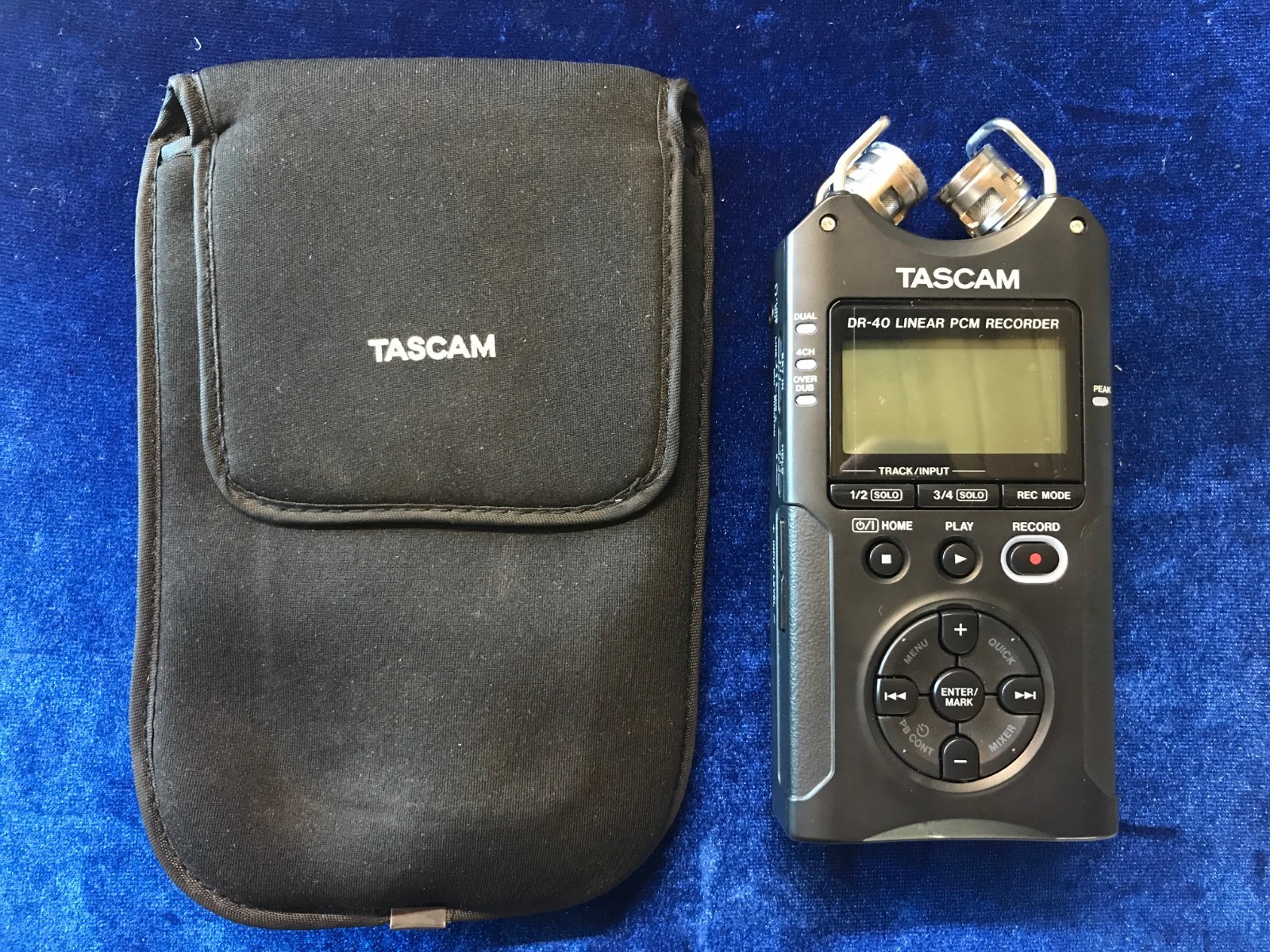 TASCAM DR-40 Linear PCM 4-Track Handheld Portable Audio Recorder