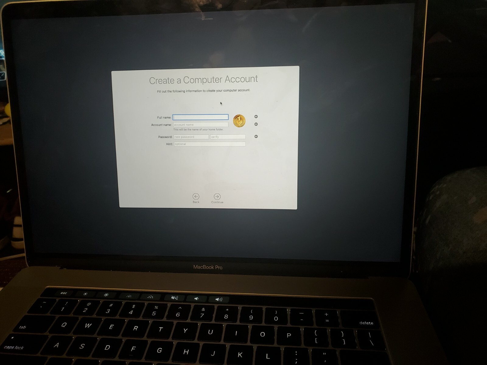 Apple MacBook Pro 15 2017 Retina with Touch ID/Touchbar and