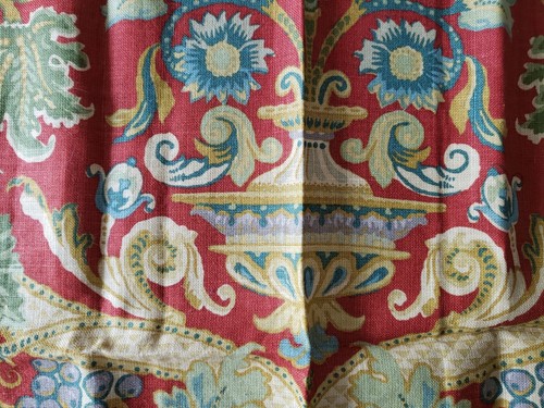 SCHUMACHER Fabric Remnant - FONTENAY VASE - Arts & Crafts - UK - 26