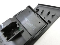 Opel Astra J P10 12-15 5T Fensterheberschalter Schalter Links Vorne Opel Astra J P10 12-15 14.01.2014 13305011 gebraucht Vorschau 6
