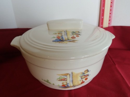 Knowles utility ware  Casserole Sleeping Mexican Tijuana Vintage RARE 1939
