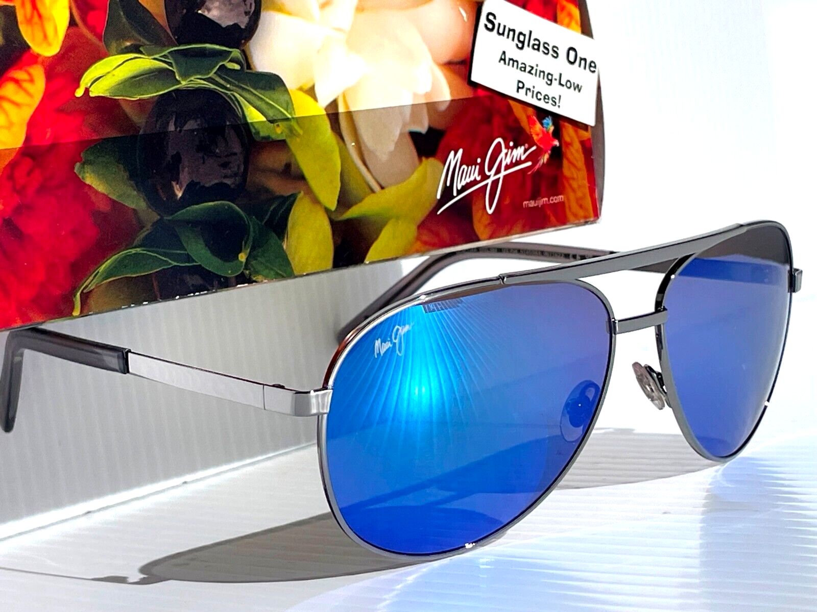 Pre-owned Maui Jim Seacliff Silver Polarized Maui Blue Lens Sunglass B831-02d In Gray