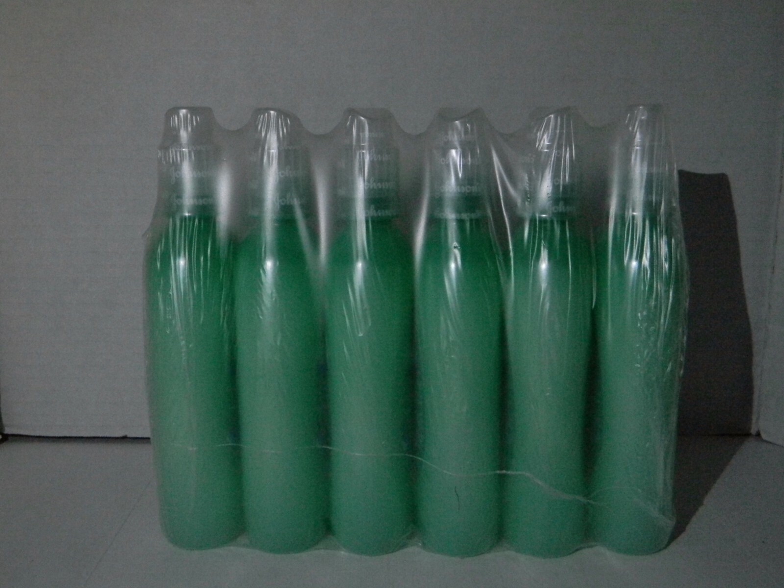 Johnson's No More Tangles Detangling Spray Pack of 6, 10 oz bottles (60 fl oz )
