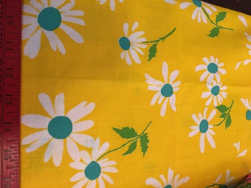 Vintage 1960s Retro Flower Power Print Mod Fabric Mid Century Cloth 1970s 2+yard