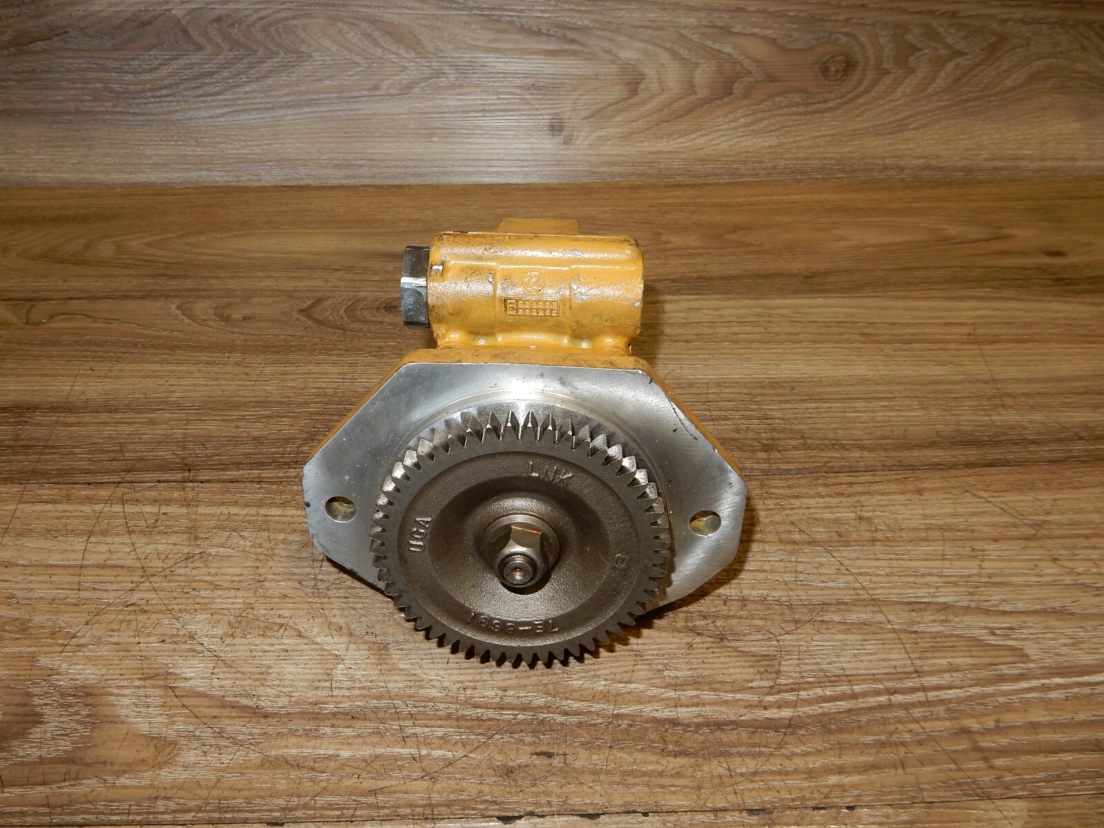 ZF Lenksyteme Caterpillar C7 Power Steering Pump Part