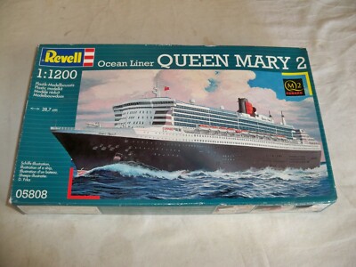 D QUEEN MARY QE 2 MODEL KIT BY REVELL 05808