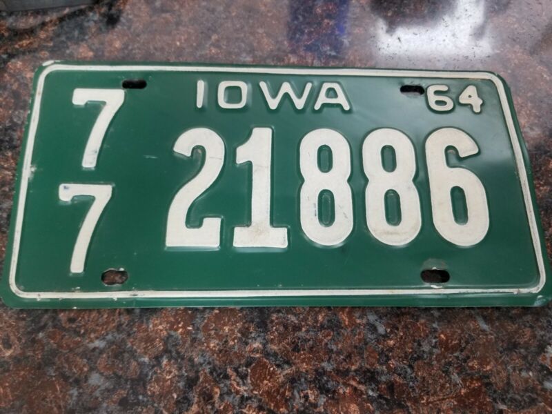 Vintage Old 1964 Iowa License Plate