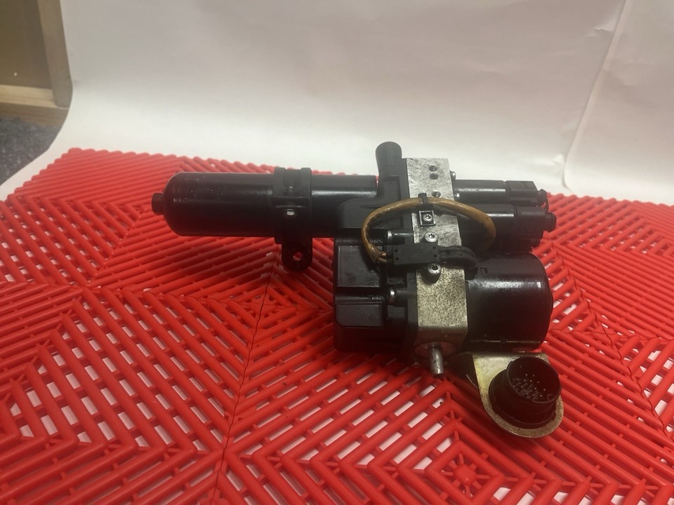 BMW E46 M3 SMG Hydraulic Pump With Pressure Accumulator – Part #21532229715, photo 4