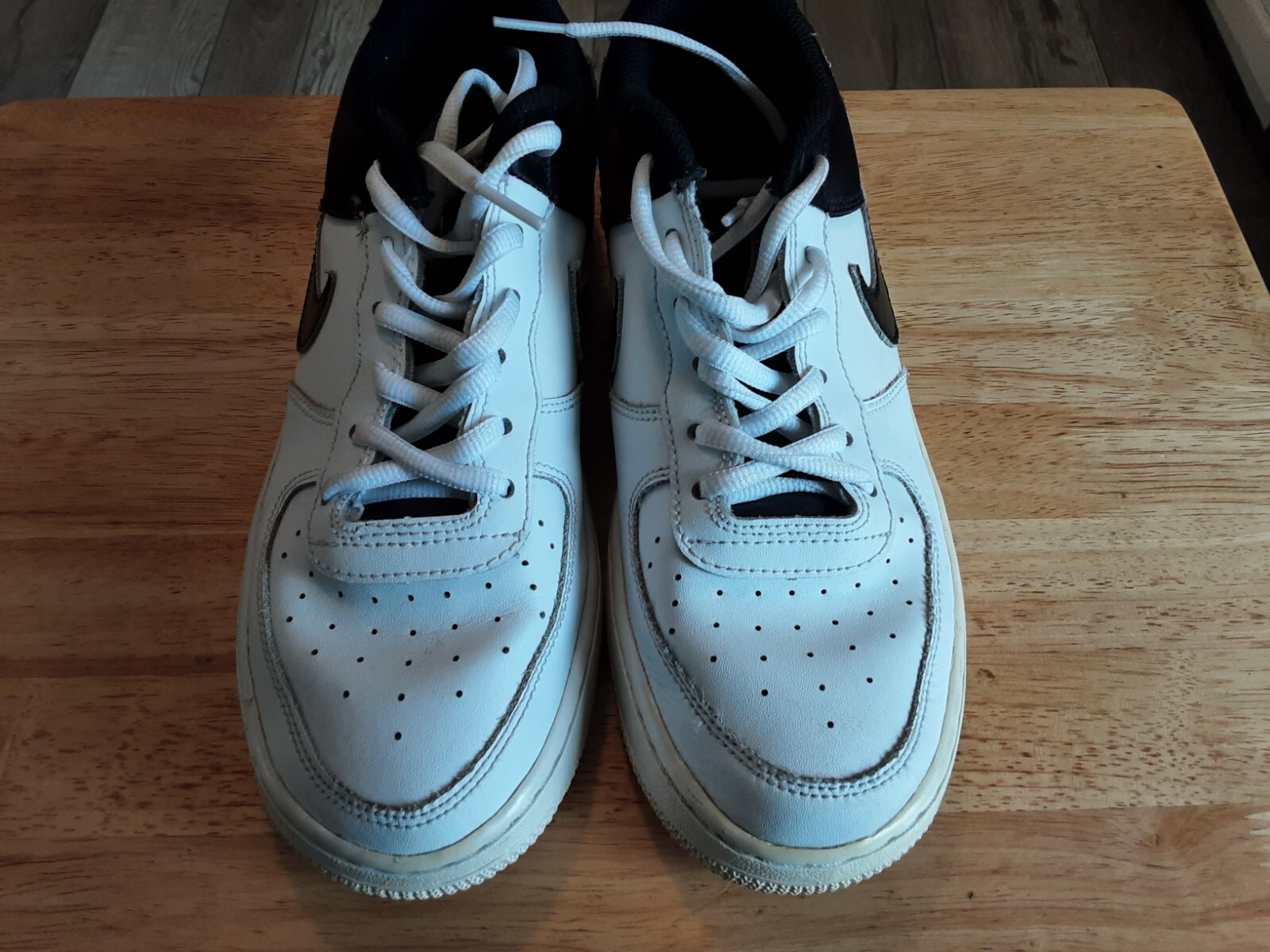 soraさま専用Nike Air Force 1 Low Color of Nike Air Force 1 Low LV8 GS 'Spurs' CK0502-100 - 6Y | eBay