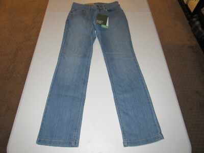 L.L. Bean Women's Favorite Fit Straight Leg Blue Denim Jeans Size 4p NWT