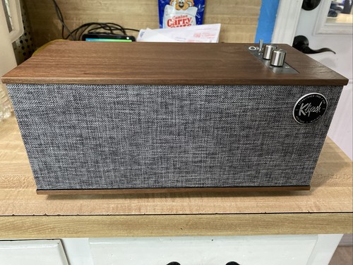Klipsch The One II Portable Bluetooth Speaker with Phono - e
