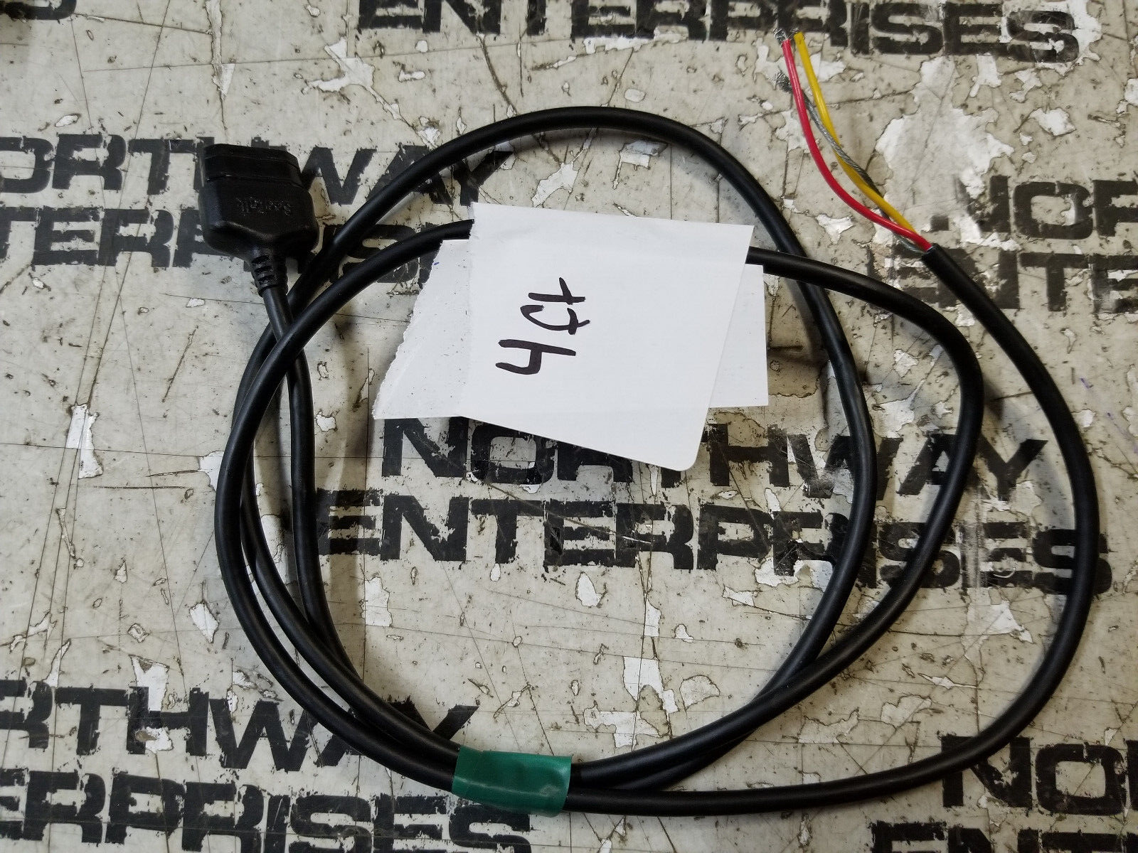 RAYMARINE E55070 SEATALK 2 POWER GROUND CABLE 4FT - Picture 1 of 1