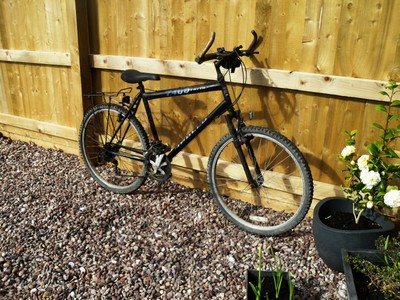 GENTS MOUNTAIN BIKE WORKING ORDER 26" WHEELS 