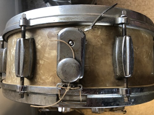 EARLY 1960's LUDWIG DRUM SET