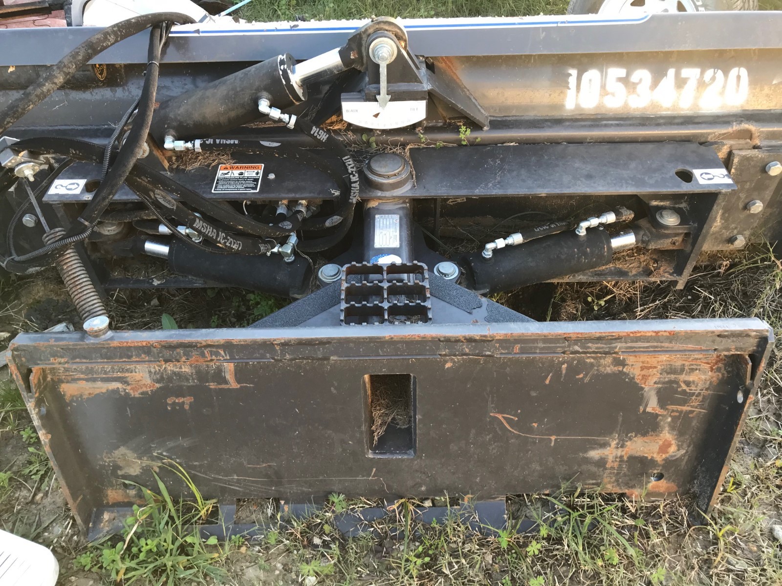 SKID STEER 6-WAY DOZER BLADE BRADCO 84