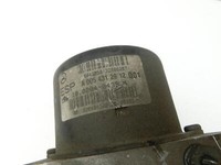Mercedes W203 C200K 04-07 ABS Steuergerät Aggregat Hydraulikblock Mercedes W203 C200K 04-07 31.01.2005 A0054312912... Vorschau 6