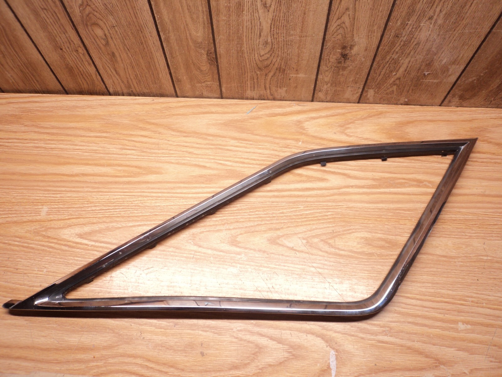 ハコスカ　ダッシュサイドトリム 旧車ハコスカ 当時物 純正品 ダッシュサイドトリム 内張り内装