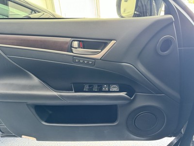 image 6 of interior
