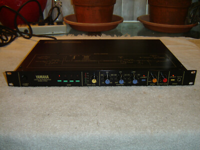 YAMAHA デジタルリバーブ R1000 (a) Yamaha R1000 Digital Reverberation with Parametric Eq