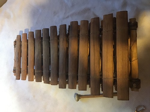 West African Wooden Balafon Xylophone Resonant Gourds 12 Tone Tribal Mallets